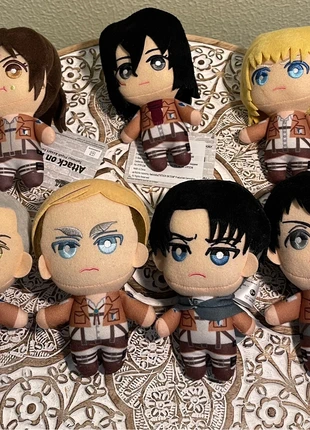 Peluche attack on titan bandai Banpresto (prezzo per peluche singolo, non acquistare l’annuncio), marke: Attack On Titan, zustand: Sehr gut, größe: Einheitsgröße, 26,00 €, 28,00 € inklusive Vinted-Käuferschutz