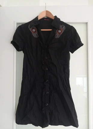 Vestido camisero étnico en negro con bordados, merk: Evima, staat: Heel goed, maat: S / 36 / 8, € 15,00, € 16,45 inclusief Kopersbescherming