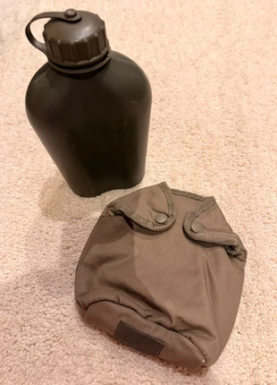 Gourde militaire TTA + pochette – Armée française, marque: Armée de Terre, état: Bon état, 5,00 €, 5,95 € Protection acheteurs incluse