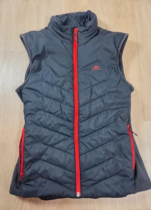 Veste sans manches doudoune Quechua, brand: Quechua, condition: Very good, size: 10 years / 140 cm, €6.00, €7.00 includes Buyer Protection