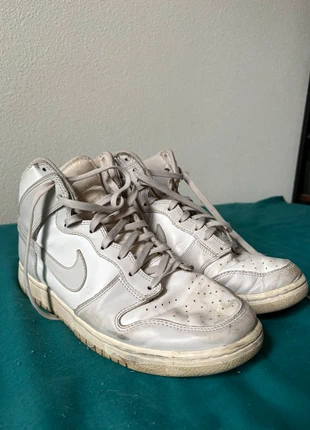 Nike Dunk High grise taille: 42,5, marque: Nike, état: Bon état, taille: 42,5, 18,00 €, 19,60 € Protection acheteurs incluse