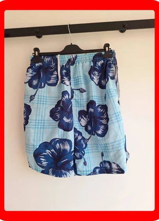 R0510. Short de bain homme motif fleuri bleu taille XXXL, état: Très bon état, taille: XXXL, 4,00 €, 4,90 € Protection acheteurs (Pro) incluse