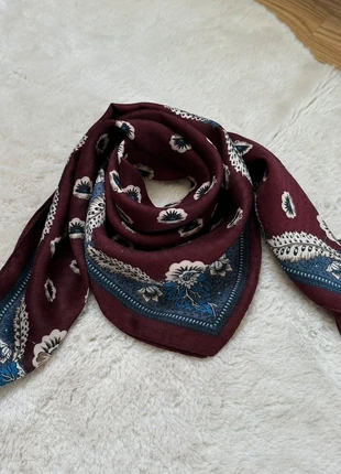 Foulard carré viscose imprimé, marca: Boutique Parisienne, estado: Muito bom, €9.90, €11.10 inclui Proteção do Comprador Pro