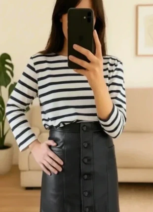 ++Sezane++ Lederrock Jupe Alison Gr. 34 schwarz Neuwertig NP. 165€, merk: Sézane, staat: Heel goed, maat: XS / 34 / 6, € 90,00, € 95,20 inclusief Kopersbescherming