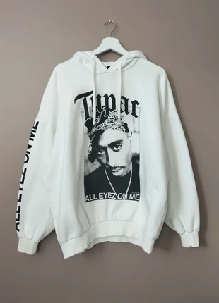 Sweat à capuche Unisexe Bershka x 2PAC “All Eyez On Me”, marke: Bershka, zustand: Sehr gut, größe: S / 36 / 8, 24,00 €, 25,90 € inklusive Vinted-Käuferschutz