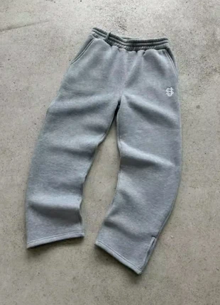 Jogging gris large, état: Neuf sans étiquette, taille: S, 28,00 €, 30,10 € Protection acheteurs incluse