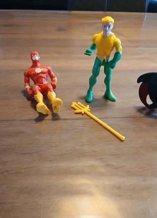 Lot de 4 personnage batman dragon super hero, brand: Batman, condition: Very good, size: One size, €3.00, €3.85 includes Buyer Protection