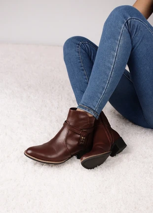 Bottines bordeaux burgundy hiver Taille 39, marque: Gémo, état: Très bon état, taille: 39, 12,00 €, 13,30 € Protection acheteurs incluse