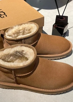 Buty Ugg mini rozmiar 39, marke: UGG, zustand: Sehr gut, größe: 39, 55,00 €, 58,45 € inklusive Vinted-Käuferschutz
