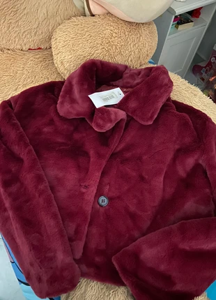 Pelliccia Bordeaux, marke: Made In Italy, zustand: Neu, mit Etikett, größe: Einheitsgröße, 20,00 €, 21,70 € inklusive Vinted-Käuferschutz