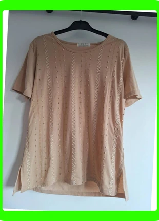 T-shirt beige brodé H&D Collection M/L, marque: H&D, état: Très bon état, taille: M / 38 / 10, 6,00 €, 7,00 € Protection acheteurs (Pro) incluse