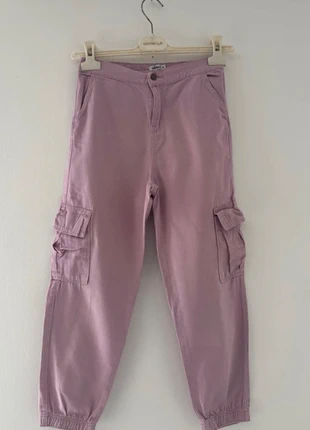 Pantalon cargo violine Gémo - 10 ans, brand: Gémo, condition: Satisfactory, size: 10 years / 140 cm, €2.00, €2.80 includes Buyer Protection