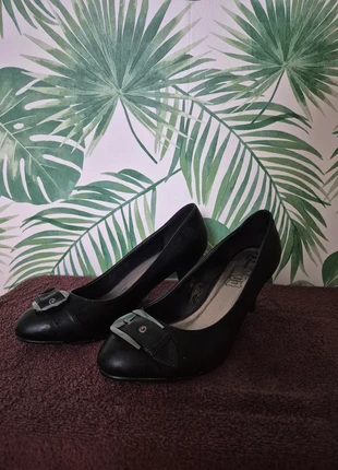 Chaussures à talons, marque: sansmarque, état: Très bon état, taille: 40, 3,00 €, 3,85 € Protection acheteurs incluse