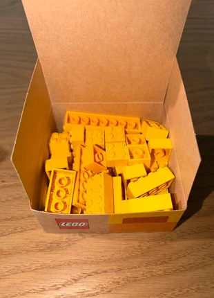 Boîte de vrac lego, brand: LEGO, condition: New with tags, size: 6 years / 116 cm, €5.00, €5.95 includes Buyer Protection