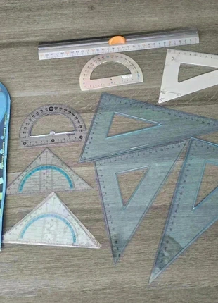 Lot de 11 règles, équerres et rapporteurs, brand: sans marque, condizioni: Buone, €8.00, €9.10 include la Protezione acquisti