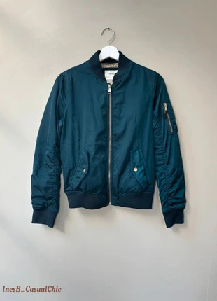 Bomber bleu Bershka taille S Très bon état, brand: Bershka, condition: Very good, size: S / 36 / 8, €25.00, €26.95 includes Buyer Protection