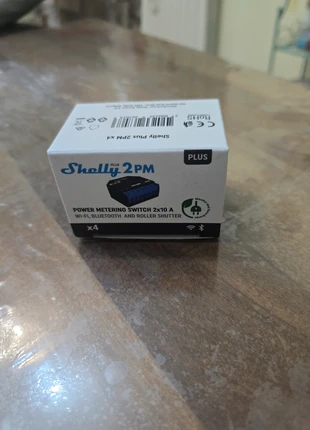 Shelly 2.5 plus 4 pezzi nuovissimi, marque: shelly, état: Neuf avec étiquette, 79,00 €, 83,65 € Protection acheteurs incluse