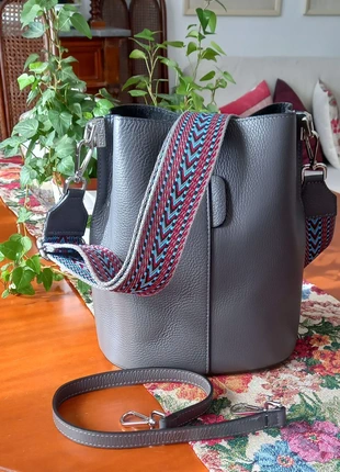 Borsa Secchiello Nuova in vera pelle grigia borsa a tracolla sac en cuir leather bag bolsa de cuero, marca: Vera Pelle, estado: Novo sem etiquetas, €48.00, €51.10 inclui Proteção do Comprador