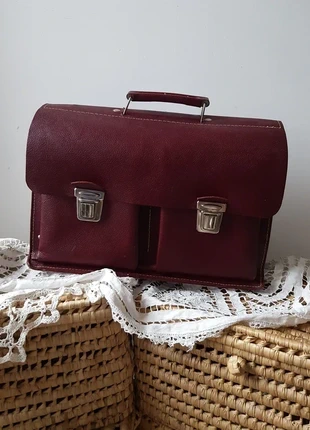 Cartable vintage en cuir bordeaux, marque: Vintage, état: Très bon état, 85,00 €, 89,95 € Protection acheteurs incluse
