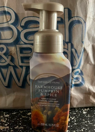 Bath and Bodyworks HandSoap, brand: Bath & Body Works, condizioni: Nuovo con cartellino, €8.00, €9.10 include la Protezione acquisti