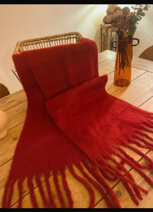 Grande écharpe rouge foncé Oxblood douce, état: Neuf avec étiquette, 7,99 €, 9,09 € Protection acheteurs incluse