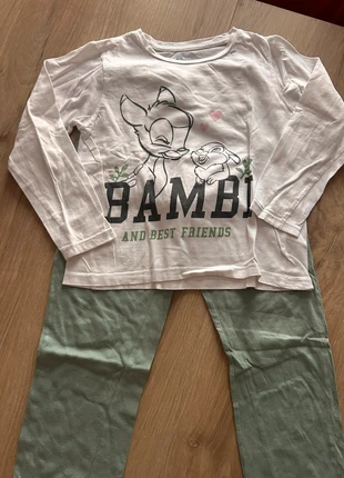 Pyjama Disney fille, marque: Disney, état: Très bon état, taille: 5 ans / 110 cm, 1,50 €, 2,28 € Protection acheteurs incluse