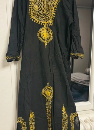 Djellaba noire femme, marque: Femme, état: Bon état, taille: L / 40 / 12, 1,50 €, 2,28 € Protection acheteurs incluse