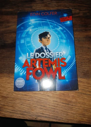 Livre « Le dossier Artemis Fowl Eoin Colfer Folio Junior n°1583 (Gallimard Jeunesse), estado: Bueno, 1,50 €, 2,28 € Protección al comprador incluida