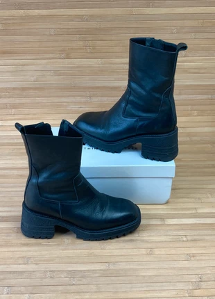 Bottines jonak noires à fermeture éclair taille 36 très bon état, marca: Jonak, estado: Muy bueno, tamaño: 36, 80,00 €, 84,70 € Protección al comprador incluida