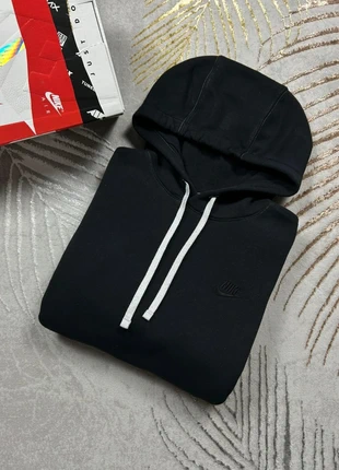 Sweat à capuche Nike noir couture blanche logo brodé Nike noir, marque: Nike, état: Très bon état, taille: S, 28,00 €, 30,10 € Protection acheteurs (Pro) incluse