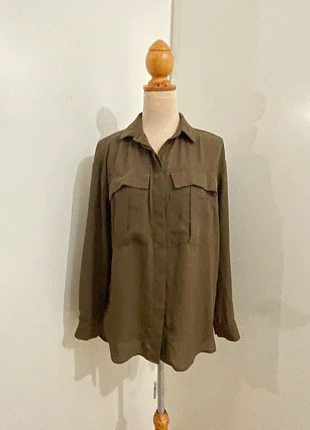 Chemise fluide femme H&M, marque: H&M, état: Très bon état, taille: L / 40 / 12, 6,00 €, 7,00 € Protection acheteurs incluse