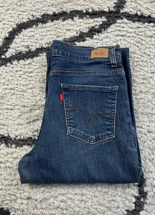 Jean Levi’s 512 Bootcut Bleu W26 J5253, marque: Levi's, état: Très bon état, taille: S / 36 / 8, 19,00 €, 20,65 € Protection acheteurs (Pro) incluse