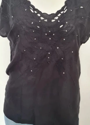 t-shirt noir brodé eldys 40, marke: Eldys, zustand: Sehr gut, größe: L / 40 / 12, 5,00 €, 5,95 € inklusive Vinted-Käuferschutz