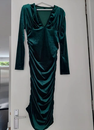 Velvet elegant jurk, staat: Heel goed, maat: M / 38 / 10, € 10,00, € 11,20 inclusief Kopersbescherming