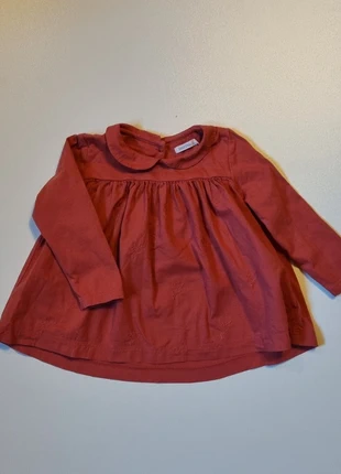 t-shirt col Claudine et petites broderies, marca: Bout'chou, estado: Muy bueno, tamaño: 12-18 meses / 80 cm, 3,00 €, 3,85 € Protección al comprador incluida