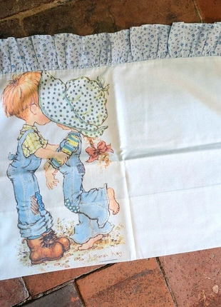 Taie d'oreiller coussin Sarah Kay vintage, marque: Vintage Dressing, état: Très bon état, taille: Autre, 20,00 €, 21,70 € Protection acheteurs (Pro) incluse