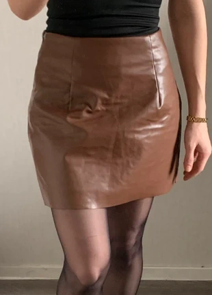 Brown mini skirt faux leather M, marque: khloe, état: Très bon état, taille: M / 38 / 10, 5,00 €, 5,95 € Protection acheteurs incluse