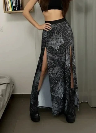 Jupe Longue Fendue Toiles d'Araignée Gothique E-Girl Halloween Spooky, marque: Hallostyle, état: Très bon état, taille: S / 36 / 8, 39,25 €, 41,91 € Protection acheteurs (Pro) incluse