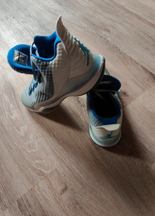 Basket Jordan Flight Plate taille 44 homme – bon état, brand: Jordan, condition: Very good, size: 44, €25.00, €26.95 includes Buyer Protection