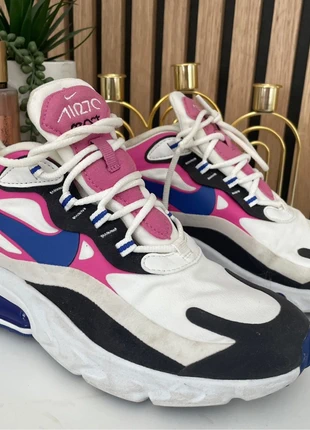 Baskets Nike Air Max 270 React - Rose Fuchsia/Bleu/Noir - T. 39, marke: Nike, zustand: Sehr gut, größe: 39, 30,00 €, 32,20 € inklusive Vinted-Käuferschutz