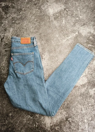 Levi’s 721 High Rise Skinny femme – taille 28us (36fr), brand: Levi's, condition: Very good, size: S / 36 / 8, €28.00, €30.10 includes Buyer Protection Pro