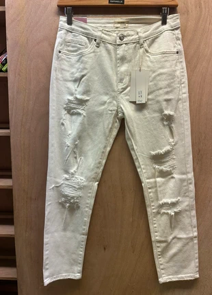 Jean mom blanc troués Vs Miss, brand: Vs. Miss, condizioni: Nuovo con cartellino, taglia: L / IT 44 / EU 40, €4.00, €4.90 include la Protezione acquisti Pro