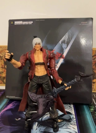 Devil May Cry – Figurine Dante 23 cm | Square Enix Play Arts (collector complet), marke: Square Enix, zustand: Sehr gut, größe: Einheitsgröße, 40,00 €, 42,70 € inklusive Vinted-Käuferschutz