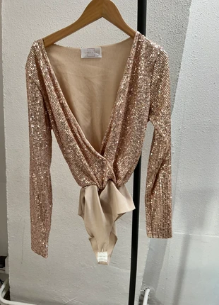 Glitter body, merk: geen merk, staat: Heel goed, maat: S / 36 / 8, € 10,00, € 11,20 inclusief Kopersbescherming