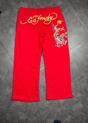 Pantalon Ed Hardy Rouge - Taille XL, marke: Ed Hardy, zustand: Sehr gut, größe: XL / 42 / 14, 29,99 €, 32,19 € inklusive Vinted-Käuferschutz