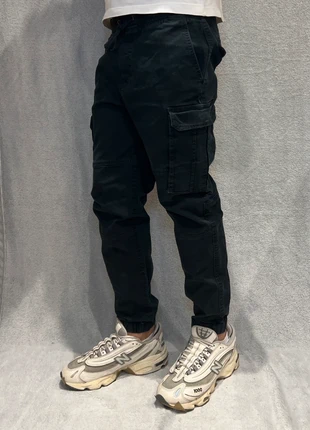 Cargo negro H&M • Talla 152cm • Baggy, marque: H&M, état: Très bon état, taille: 12 ans / 152 cm, 8,95 €, 10,10 € Protection acheteurs incluse