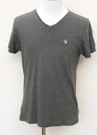 Tshirt / Tee Chevignon Taille M, marque: Chevignon, état: Très bon état, taille: M, 12,00 €, 13,30 € Protection acheteurs (Pro) incluse