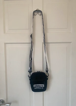 Adidas Originals Small Shoulder Bag – Black, condition: Very good, £10.00, £11.20 includes Buyer Protection