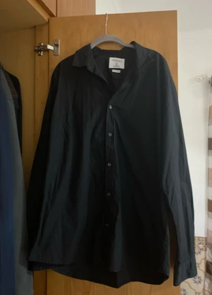 Camisa preta., marca: Springfield, estado: Muito bom, tamanho: XL, €10.00, €11.20 inclui Proteção do Comprador