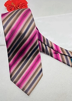 Cravate Cerrer en soie à rayure marron fuchsia - 9,5 cm très bon état, marke: Cerrer, zustand: Sehr gut, 4,00 €, 4,90 € beinhaltet Vinted-Käuferschutz Pro